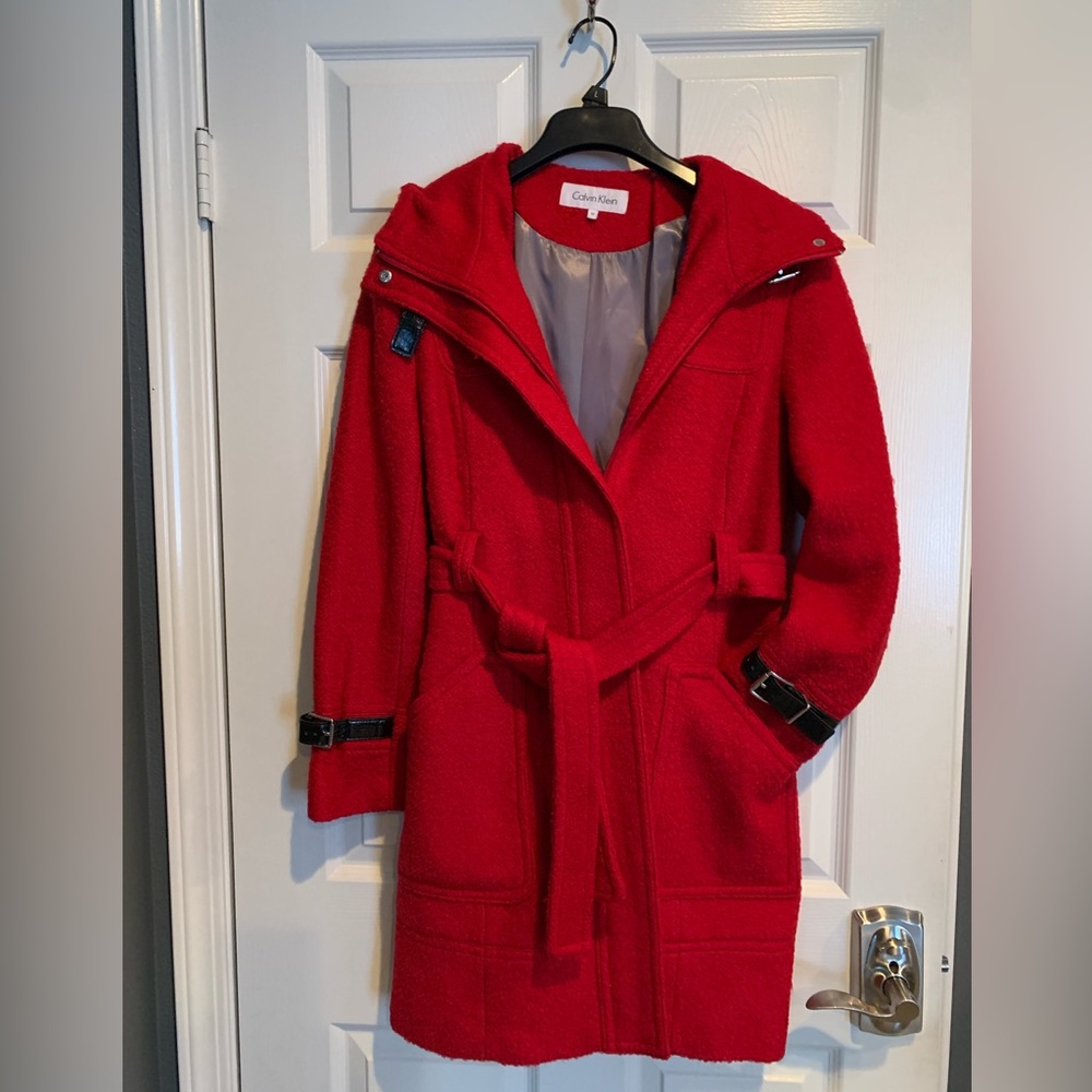 Calvin Klein-Women’s Wool Blend red coat with black patent leather trim-Size 10